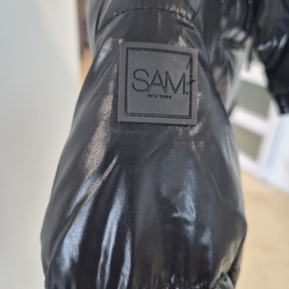 SAM Girls Glossy Black PUFFER with Hood And Belt. Outerwear Size 10Y - Picture 6 of 9